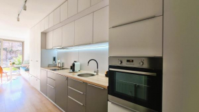 Edison Villa 107